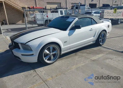 2006 Ford Mustang Gt z USA, uszkodzony, nr VIN 1ZVHT85H965210581